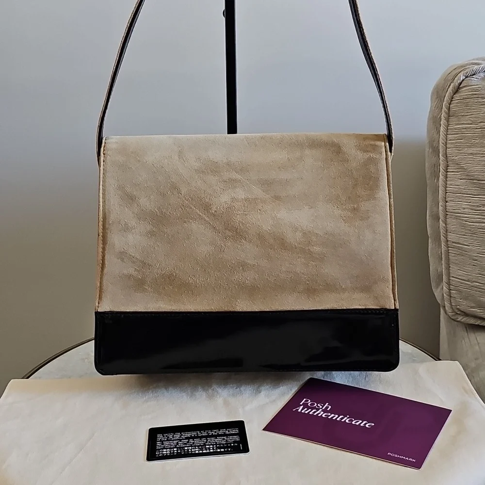 🌟CHANEL🌟 RARE AUTHENTIC Black Patent Leather Suede Flap Bag - Picture 9 of 14